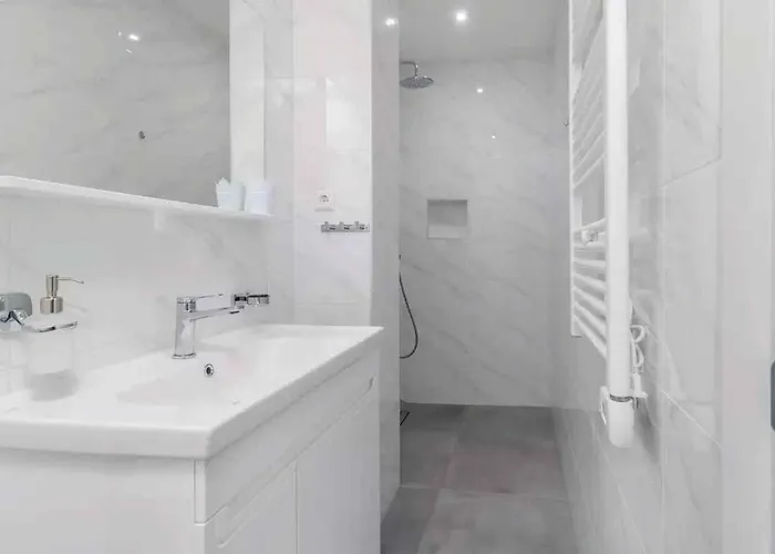 Casa de Férias With Pool In 54890 *